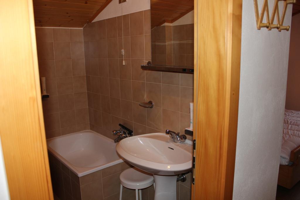 Hotel Mignon Folgaria Quarto foto